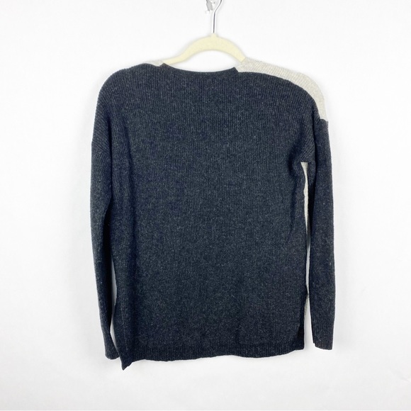 Madewell Womens Warm Light V-Neck Color Block Sweater Gray Black Size XS - Picture 6 of 6